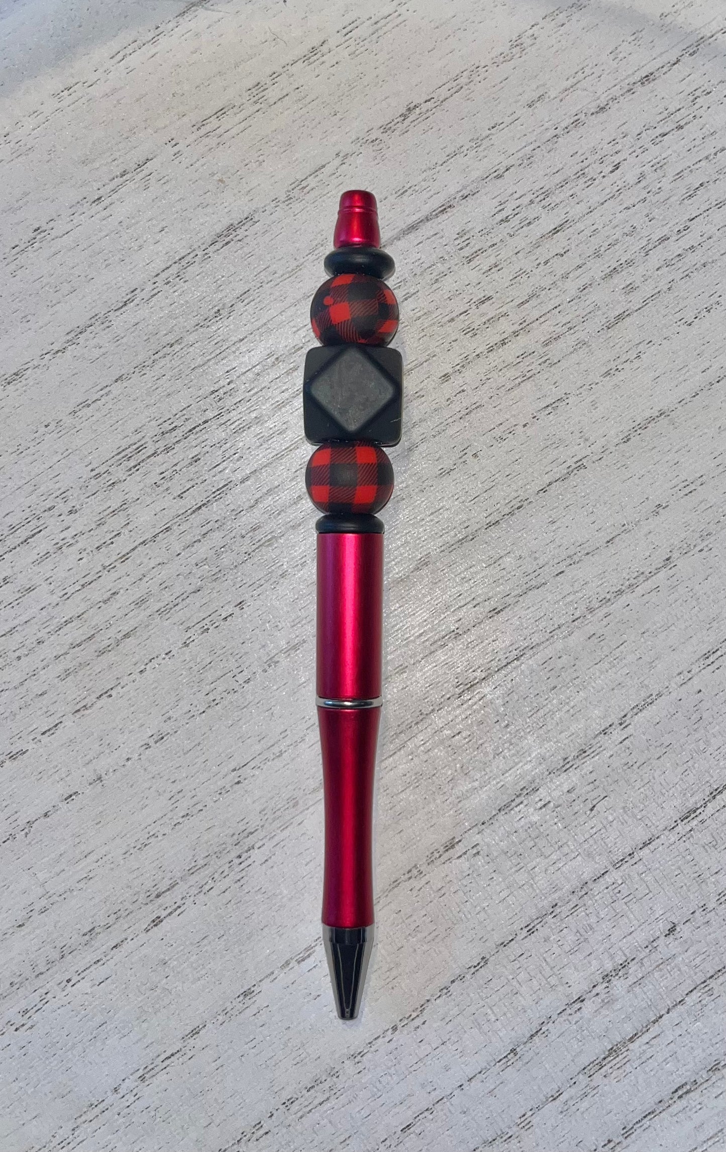 Black/Red Plaid | Pen