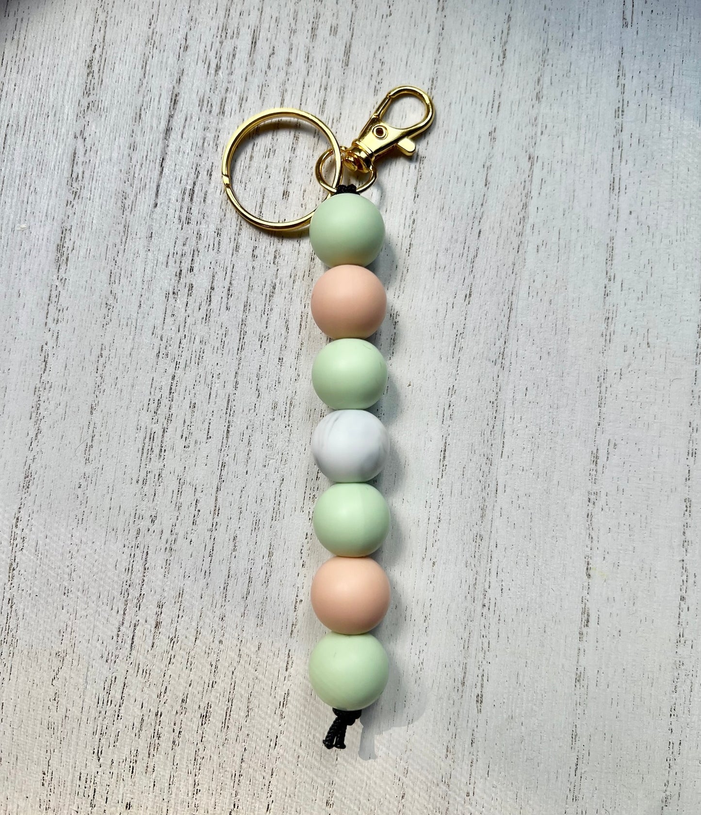 Peachy Green | Keychain